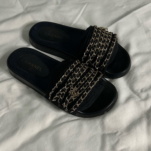 Chanel chain slides LIKE NEW!!! - Picture 3 of 4